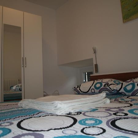 Apartment Pud Oreh Roč Rum bild